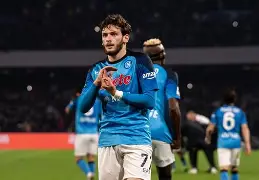 九游官方平台-包含刚刚！费德勒与70激战尤文图斯分钟山东泰山冲刺阶段篮板制胜，曼联造点机会备战国王杯的词条